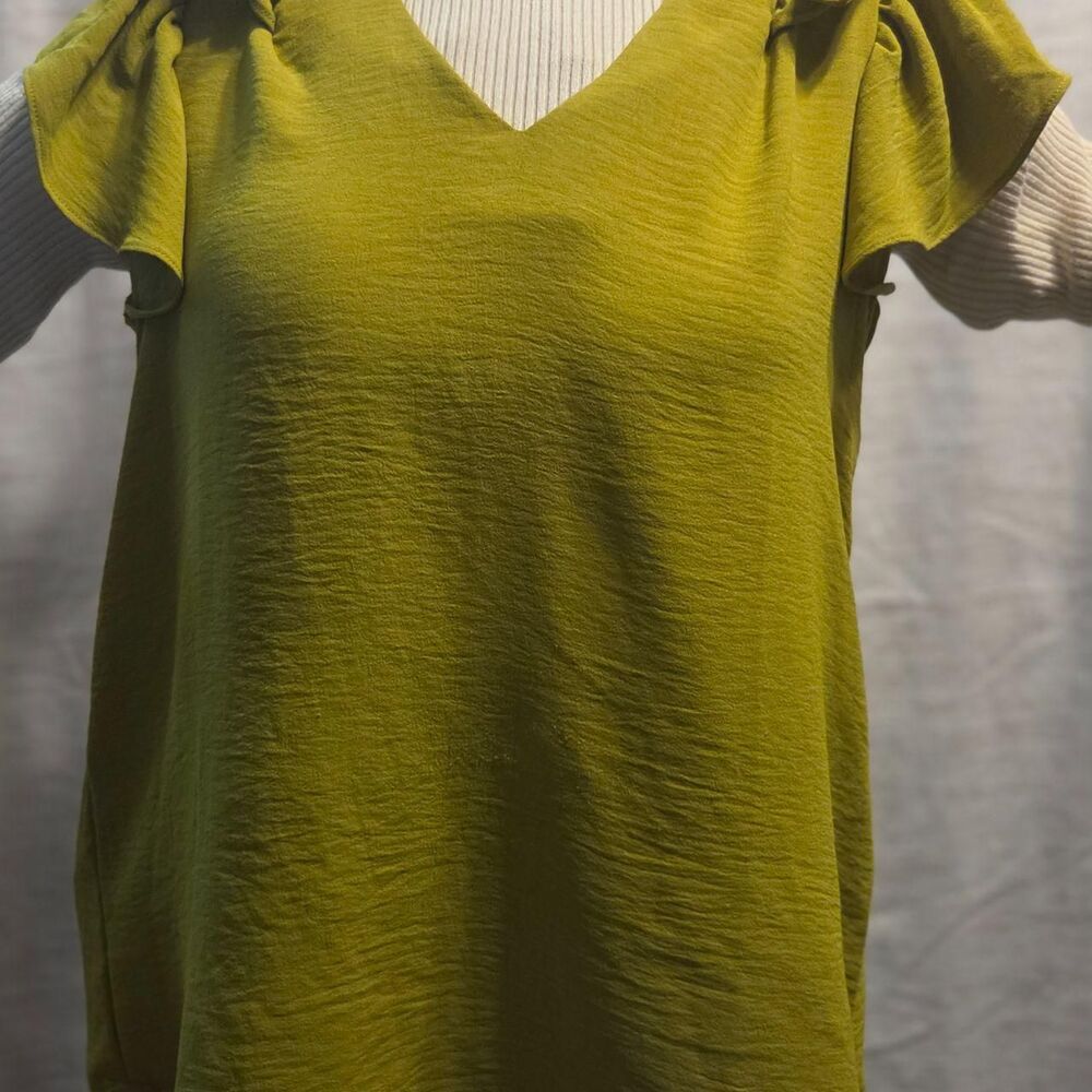 LIFE Women's Green Blouse